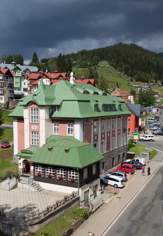 Hotel Horec ペツ・ポト・スニェシュコウ エクステリア 写真