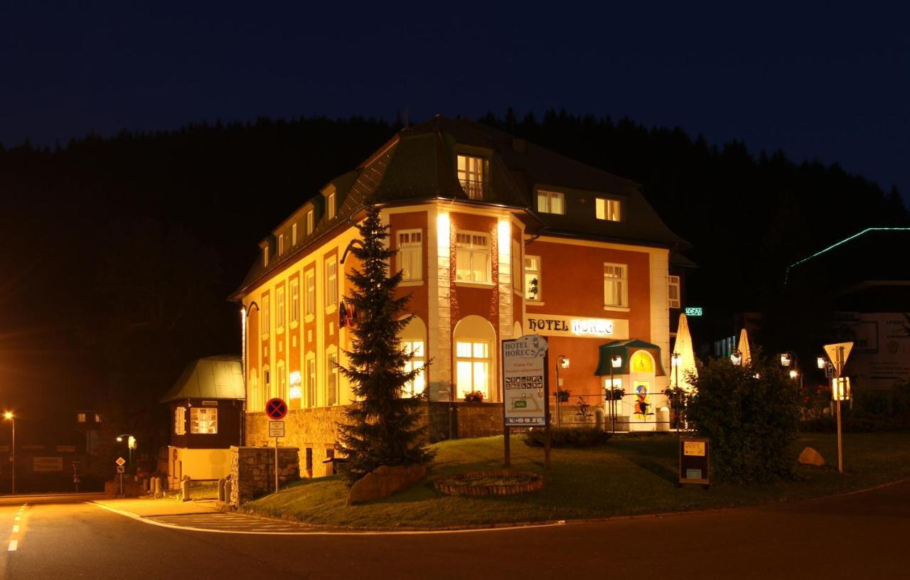 Hotel Horec ペツ・ポト・スニェシュコウ エクステリア 写真